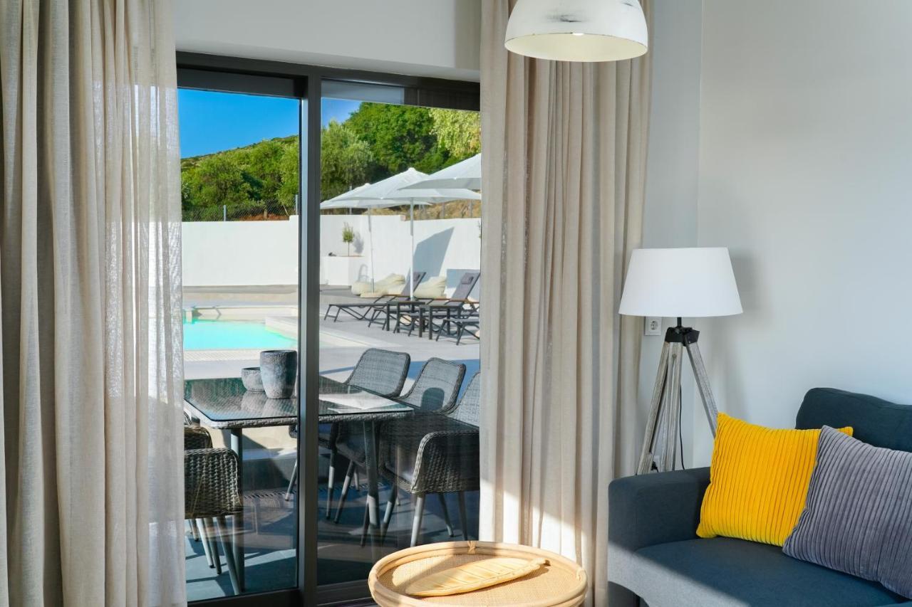 Videre Luxury Suites Potos Bagian luar foto