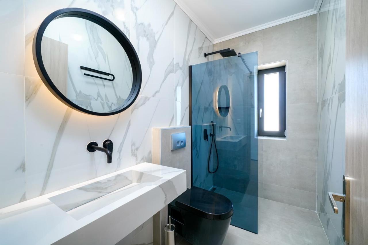 Videre Luxury Suites Potos Bagian luar foto
