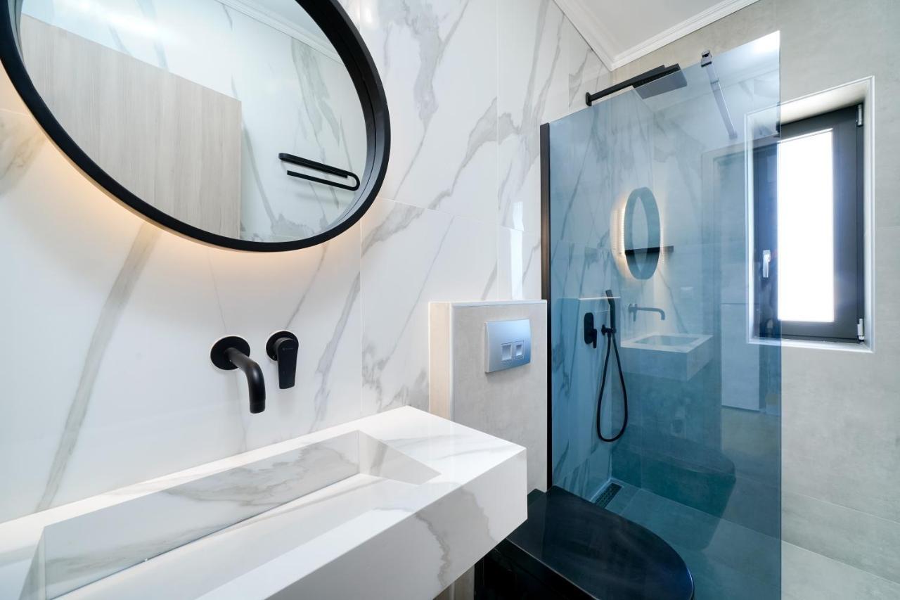 Videre Luxury Suites Potos Bagian luar foto