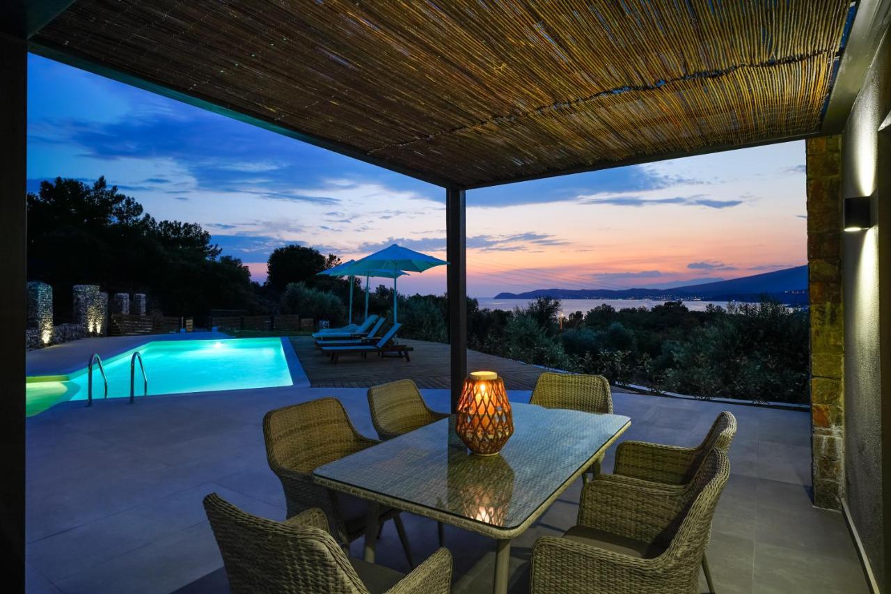 Videre Luxury Suites Potos Bagian luar foto